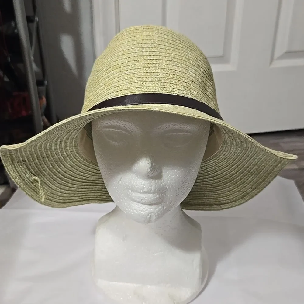Woman's small Brim belted hat Floppy